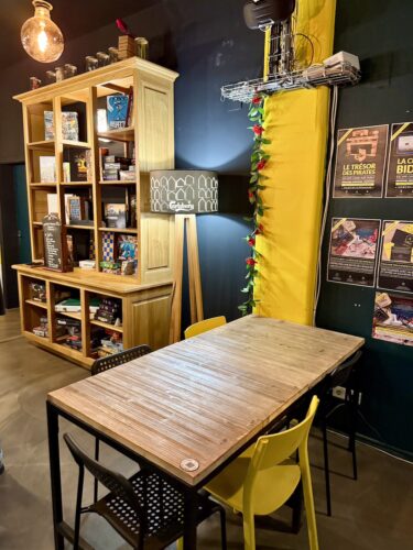 PixUp escape game A Maze In