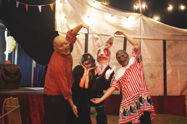 Nuits de phobies ferme maurer halloween horreur cirque  (25)
